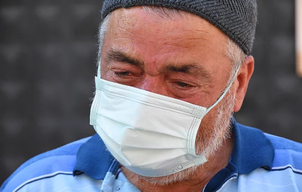 Engelliler İçin Kapak Toplayan Dede ve Torunun Kapaklarını Çaldılar 