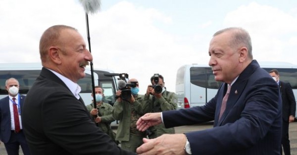 Erdoğan'ın 'Yürüyemeyişi' Sosyal Medya Gündemine Damgasını Vurdu