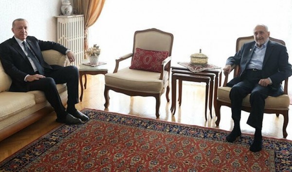 Saadet Partili Asiltürk Karamollaoğlu'na Karşı 'Kongre' Harekâtı Başlattı