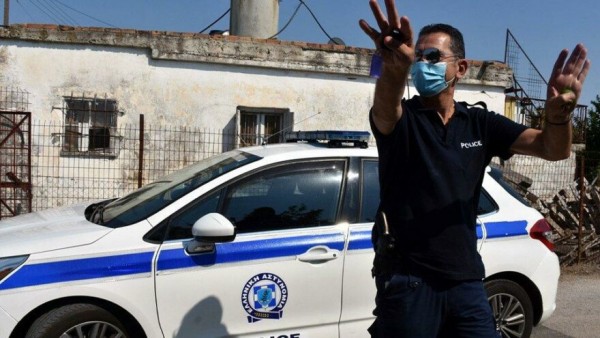 Yunanistan, Kan Donduran Cinayetin Peşine Düştü