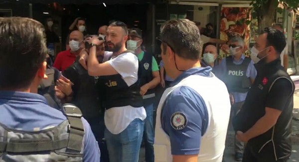 HDP Binasına Saldıran Onur Gencer Adliyeye Sevk Edildi
