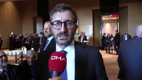 Fahrettin Altun, Müziği 'Eski Türkiye' Alışkanlığı Sayarak Yasağa Destek Verdi