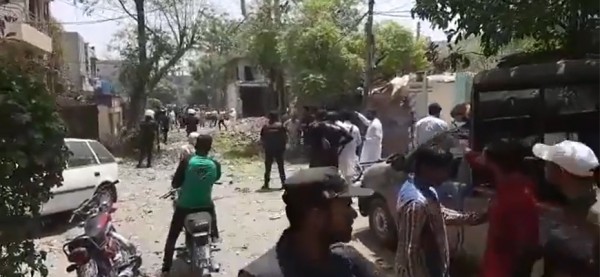 Pakistan'da Patlama: 2 Ölü, 17 Yaralı