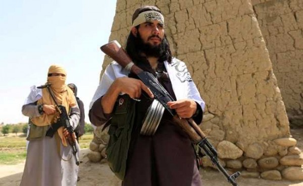 Afganistan'da 81 İlçe Merkezi Taliban'ın Eline Geçti!