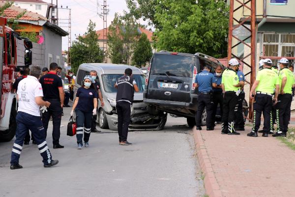 Kayseri'de Trafik Kazası: 3 Gün Önce Evlenmişlerdi