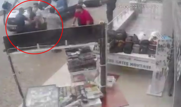 AKP'li Belediyenin Zabıtalarından Esnafa Darp 
