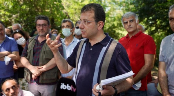 İmamoğlu, Validebağ'daki İmar Projesine Karşı Çıkan Vatandaşlarla Bir Araya Geldi