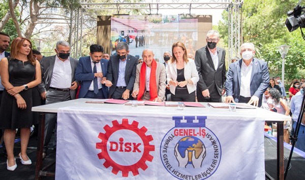 İzmir Büyükşehir Belediyesi Çalışanlarına Zam 