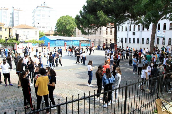 LGS'de İstediği Puanı Alamayan Öğrenci İntihar Etti