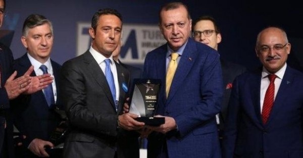 Ali Koç Kendini Fenerbahçe Futbol Şubesi Sorumlusu Olarak Atadı