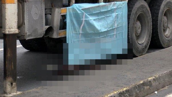 İstanbul'da Beton Mikseri Altında Kalan Kadının Bacağı Koptu