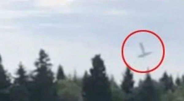 İsveç'te 9 Kişinin Bulunduğu Bir Uçak Düştü