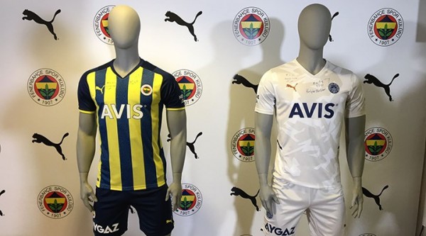 Fenerbahçe’nin Yeni Sezon Formalarında Bu Sene Yıldız Olmayacak