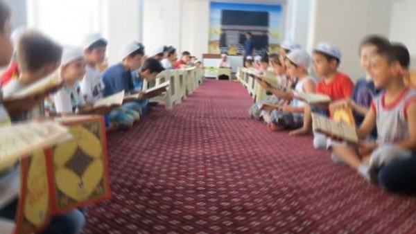 12 Yaşındaki Çocuk Kuran Kursunun Kapısına Asılı Halde Bulundu