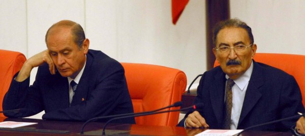 Bahçeli'den Zülfü Livaneli'ye 'Ecevit' Tepkisi