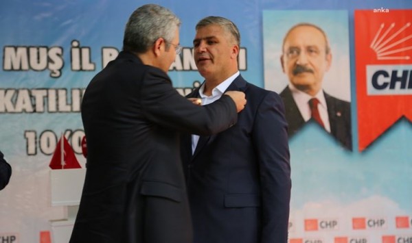 AKP Milletvekili Aday Adayı 2 Bin 500 Kişiyle Birlikte CHP'ye Geçti