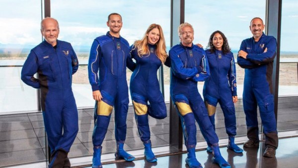 Milyarder Branson ve Beraberindeki 6 Kişilik Ekip Bugün Uzaya Gidiyor