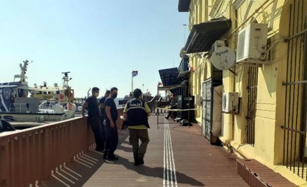 İzmir Sahilinde Bir Ceset Bulundu