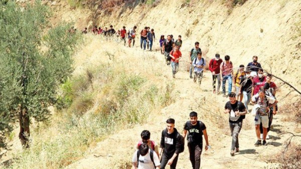 Afganistan'dan Türkiye'ye Kaçanların Sayısı Artıyor