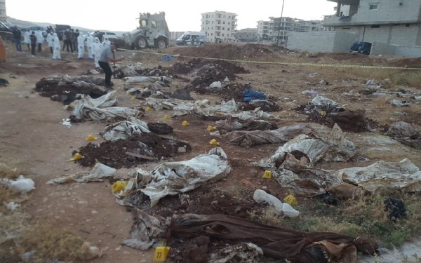 Afrin'de Toplu Mezar Bulundu: 35 Kişinin Cansız Bedenine Ulaşıldı