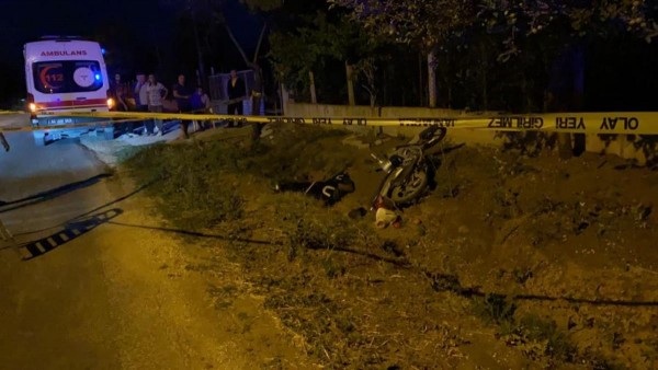 Uşak'ta Bir Motosiklet Sürücüsü Şarampole Yuvarlandı