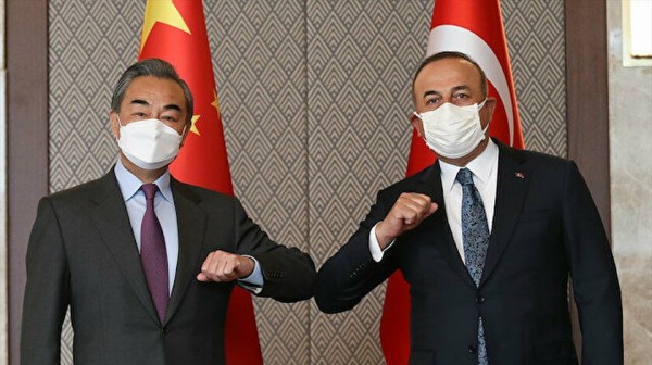 Çavuşoğlu, Çin Dışişleri Bakanı Wang Yi ile Görüştü
