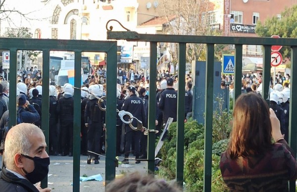 İddia: Boğaziçi'nde 'Öğrencileri Dövün' Parası Dağıtıldı