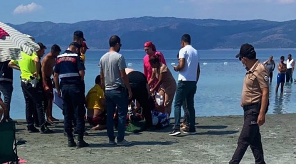 19 Yaşındaki Genç Salda Gölü'nde Boğuldu
