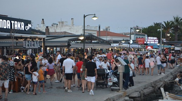Cunda Adası'nın Girişi Kapatıldı