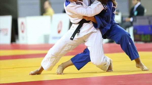 İsrailli Rakibiyle Eşleşmemek İçin Olimpiyattan Çekildi