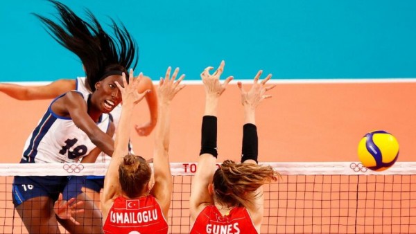 A Milli Kadın Voleybol Takımı İtalya'ya Mağlup Oldu
