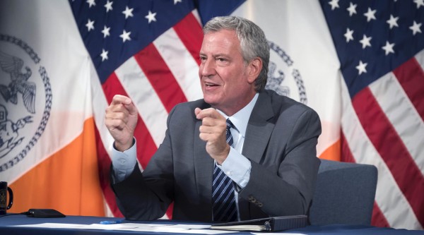 New York Belediyesi İlk Doz Aşısını Yaptıranlara 100 Dolar Ödeyecek