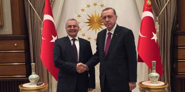 Nurcu Rektörden Atatürk'e Hakaret