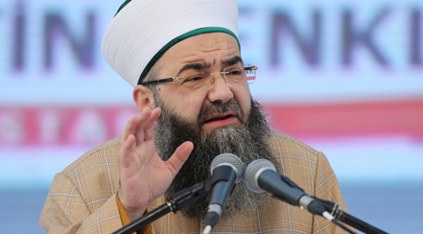 Cübbeli Ahmet'ten Çağrı: Tekbir Getirin,Yangınlar Söner