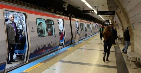 İstanbul'da Metroya Ek Sefer