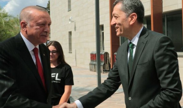 Ziya Selçuk'un İstifa Ettiği İddia Edildi