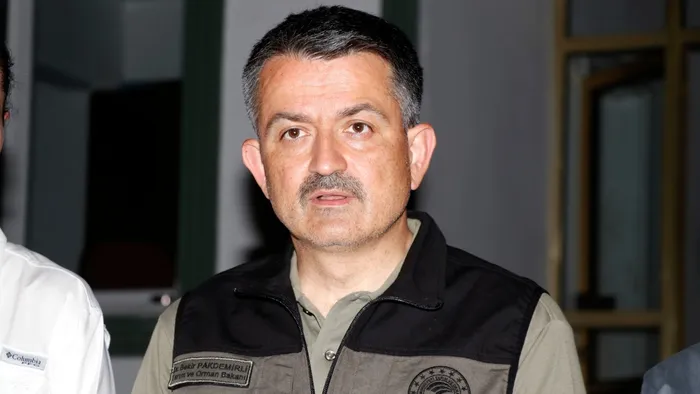 Pakdemirli: Birinci Sorumluluk Belediyelerdedir