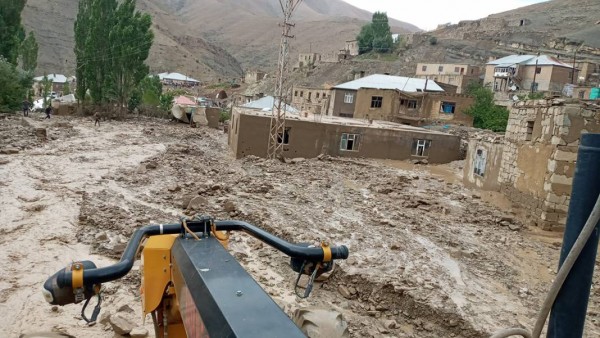 Van'da Sel Felaketi: 6 Ev Yıkıldı, 30 Evde Hasar Oluştu