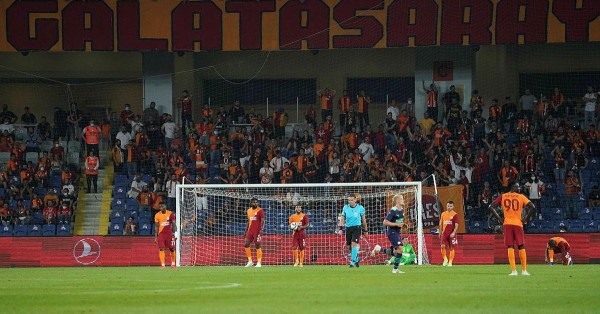 Galatasaray'ın UEFA Listesi Açıklandı