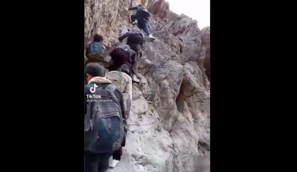 Kaçak Afganların Ülkeye Girişi TikTok Malzemesi Oldu