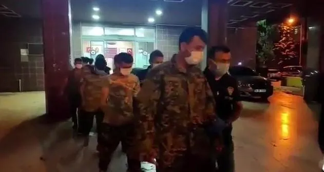 Kazlıçeşme Sahili'nde Askeri Kamuflajla Gezen 9 Afgan Yakalandı