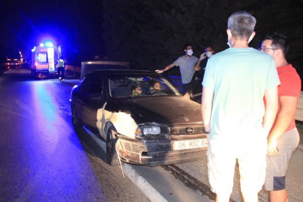 Kazaya Karışan Sürücü Ailesini Bırakıp Kaçtı