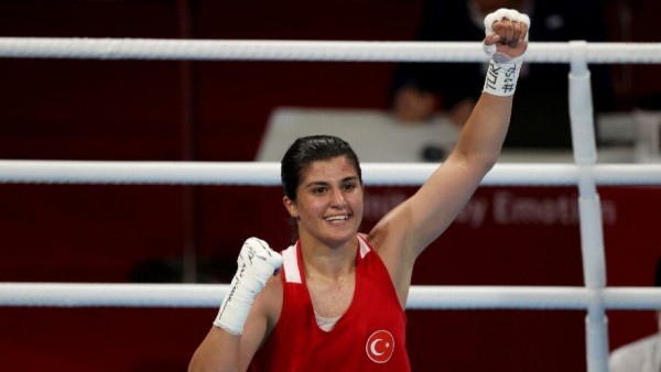 Busenaz Sürmeneli Olimpiyat Şampiyonu Oldu
