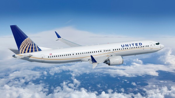 United Airlines Aşı Olan Çalışanlarına Ek Ücret Verecek