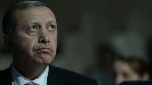 Metropoll Anketi: Erdoğan'ın Görev Onayı Desteği AKP İçerisinde Azaldı