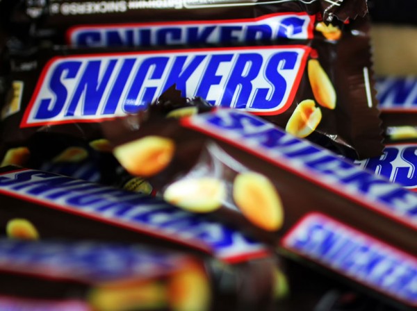 Snickers'ın İspanya'da Yayımlanan Reklamına 'Homofobi' Suçlaması