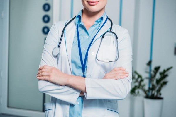 Sahte Doktor 8 Ay Boyunca Hastanede Çalıştı