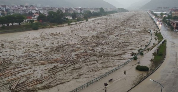Sinop ve Samsun'da Sel
