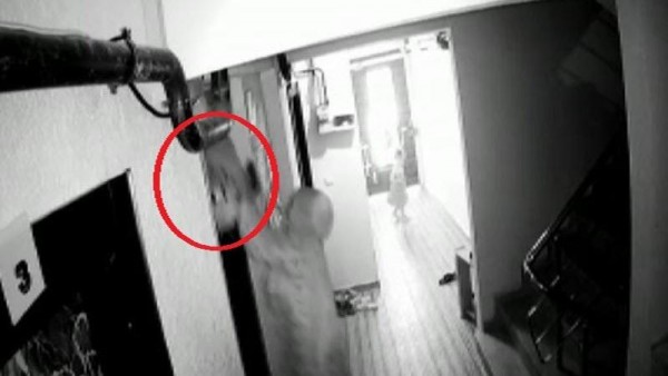 Asansör Boşluğuna Düşen Bebek Hayatını Kaybetti 
