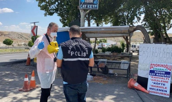 'Çay Soğuk' Diyerek Semaveri Deviren Müşteriyi Öldürdü